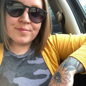 Meet your Posher, Jocelyn